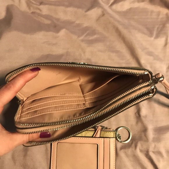 Coach wristlet and ID holder/change purse - Picture 5 of 7